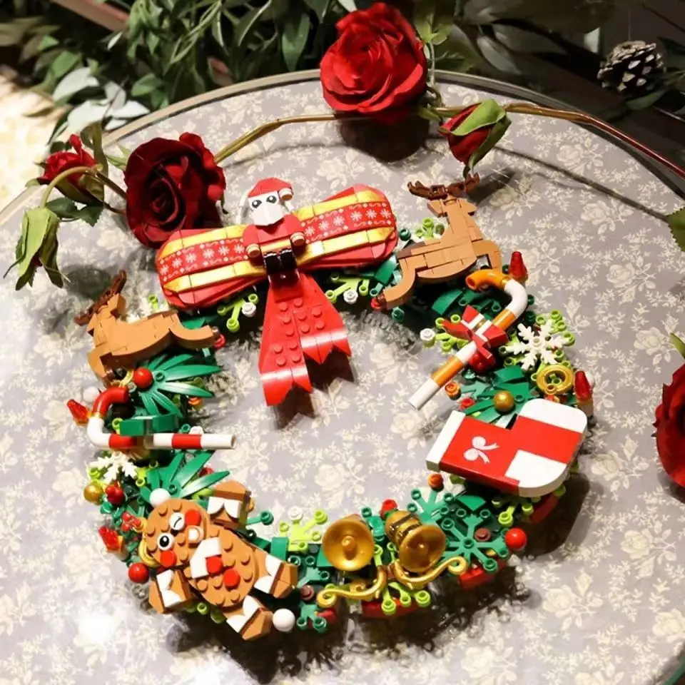 Christmas Wreath Building Blocks kit Eucalyptus Wreath Decorated House Model for Xmas, Toys Gift for 8+ Kids Adults 4