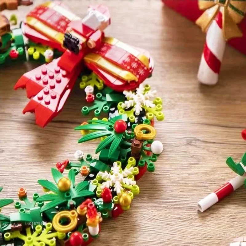 Christmas Wreath Building Blocks kit Eucalyptus Wreath Decorated House Model for Xmas, Toys Gift for 8+ Kids Adults 5